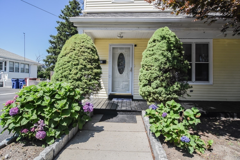 43 Warren St Property Photo 3