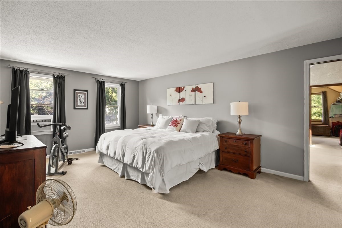 9 Fort Apache Dr Property Photo 32