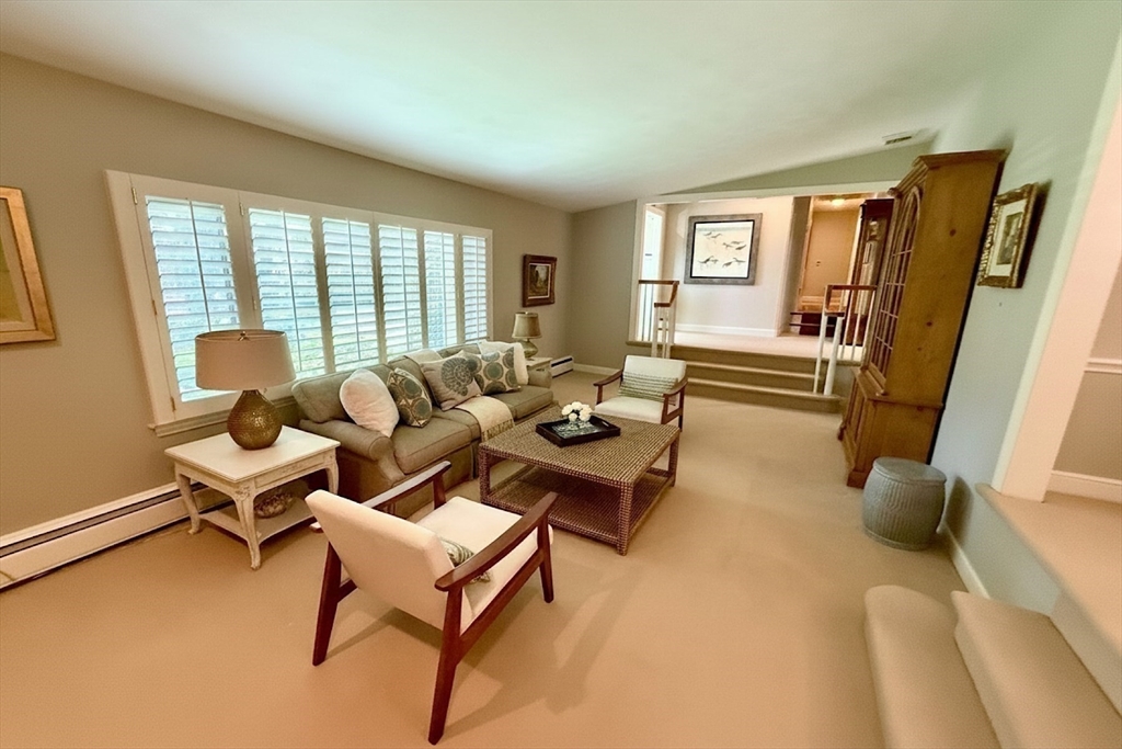 33 Glendale Road Property Photo 5