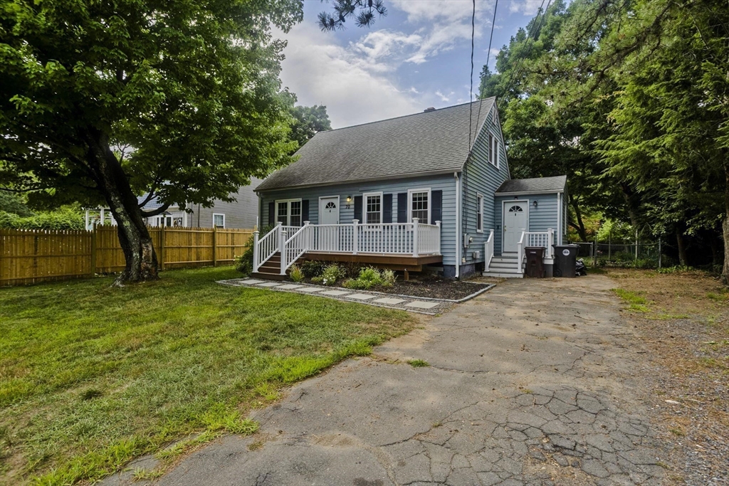 70 Yeoman Avenue Property Photo 4