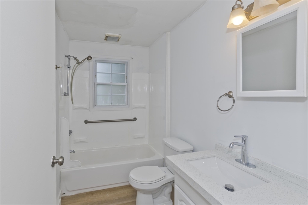 70 Yeoman Avenue Property Photo 19