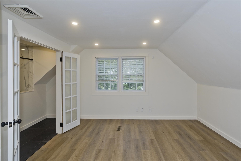 70 Yeoman Avenue Property Photo 25