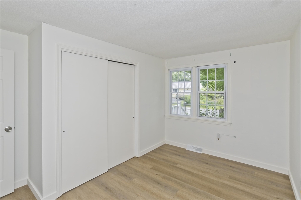 70 Yeoman Avenue Property Photo 33