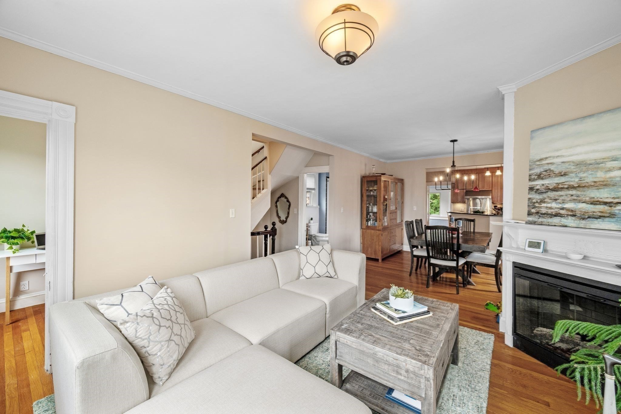 128 Selwyn St # 2 Property Photo 2