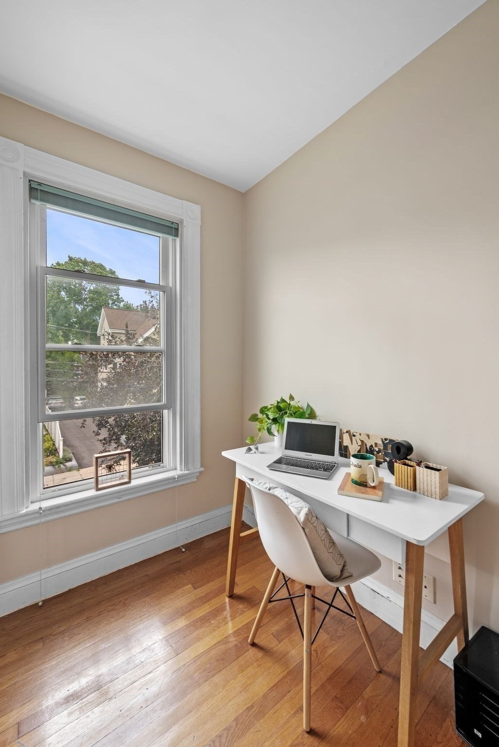 128 Selwyn St # 2 Property Photo 9