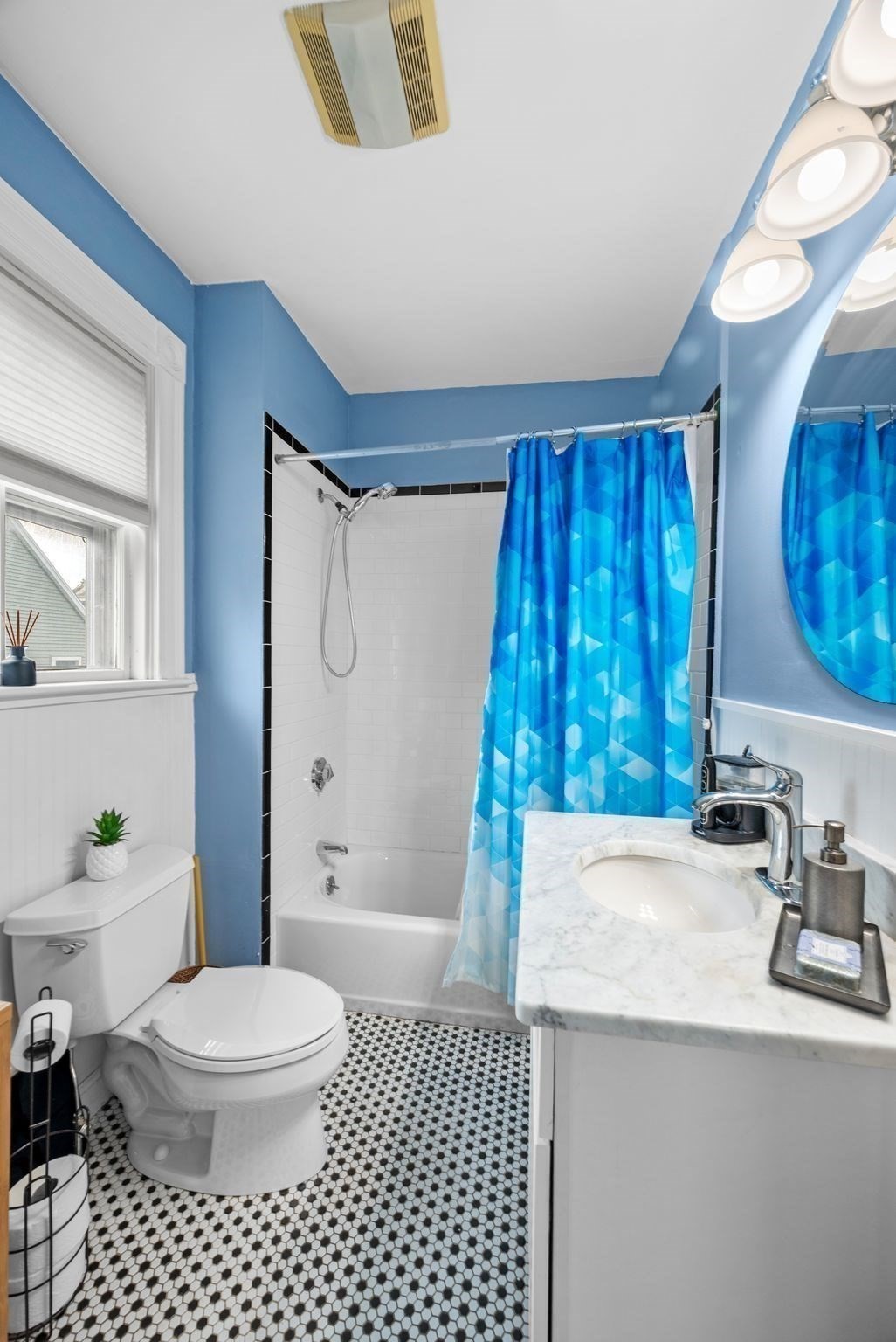 128 Selwyn St # 2 Property Photo 12