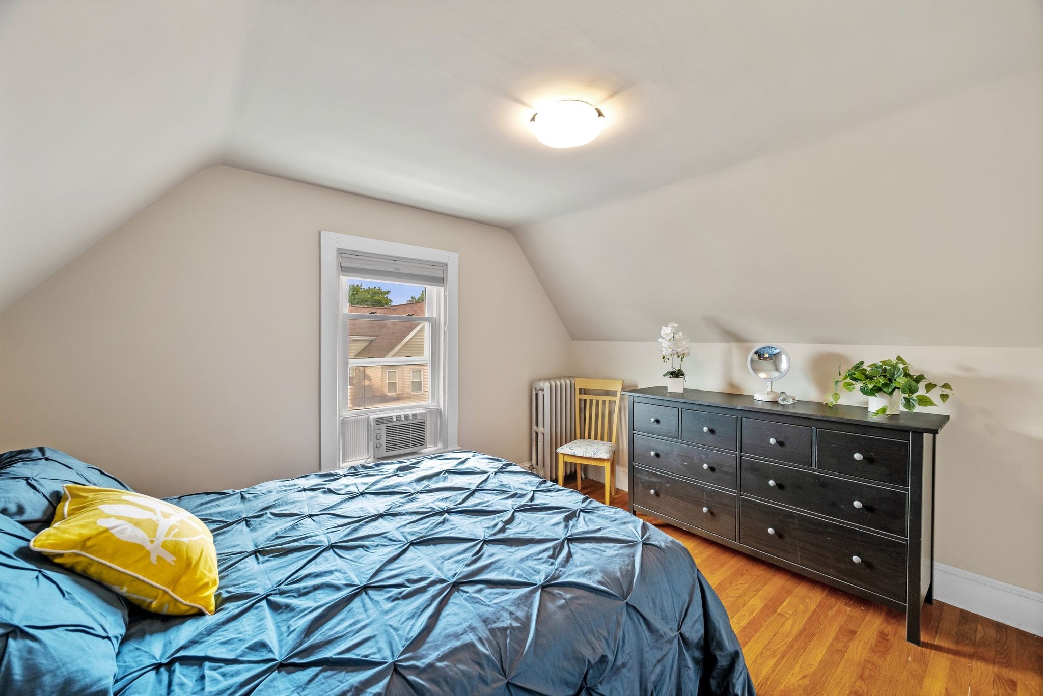 128 Selwyn St # 2 Property Photo 33