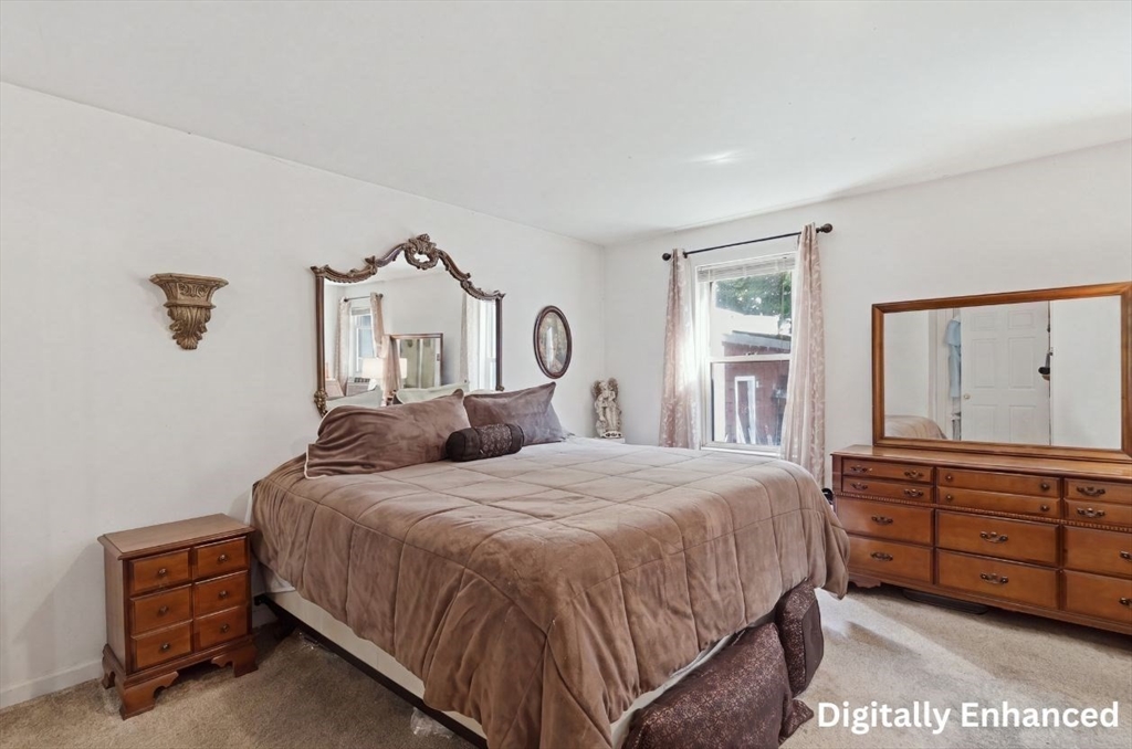 100 Lincoln Terrace Property Photo 14