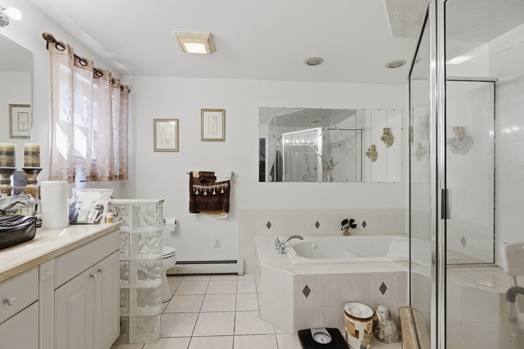 100 Lincoln Terrace Property Photo 18