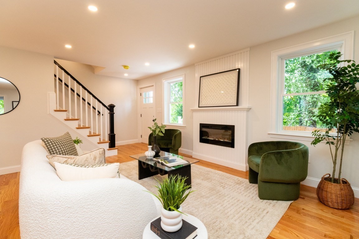 22 Bellevue St # 2 Property Photo 17