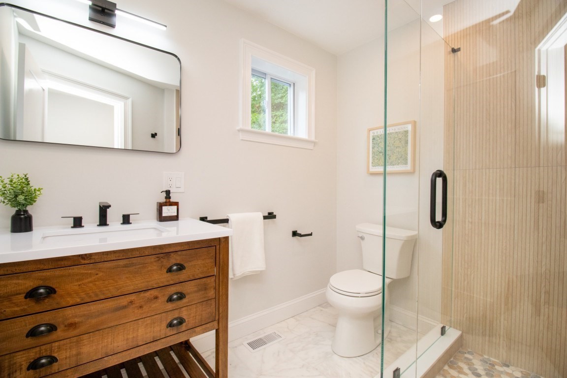 22 Bellevue St # 2 Property Photo 18