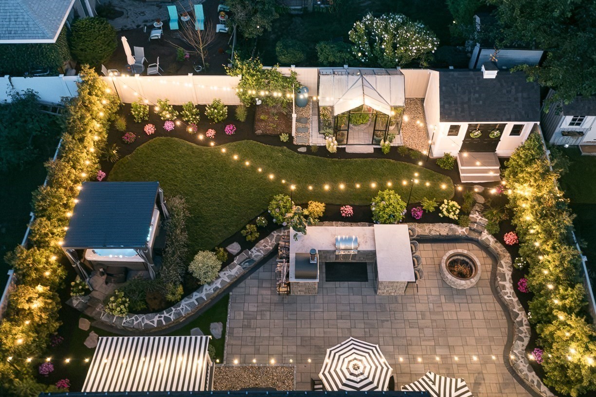 50 Holland Street Property Photo 1