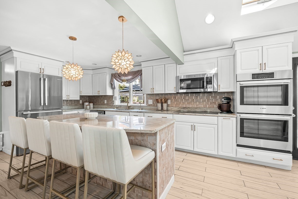 50 Holland Street Property Photo 10