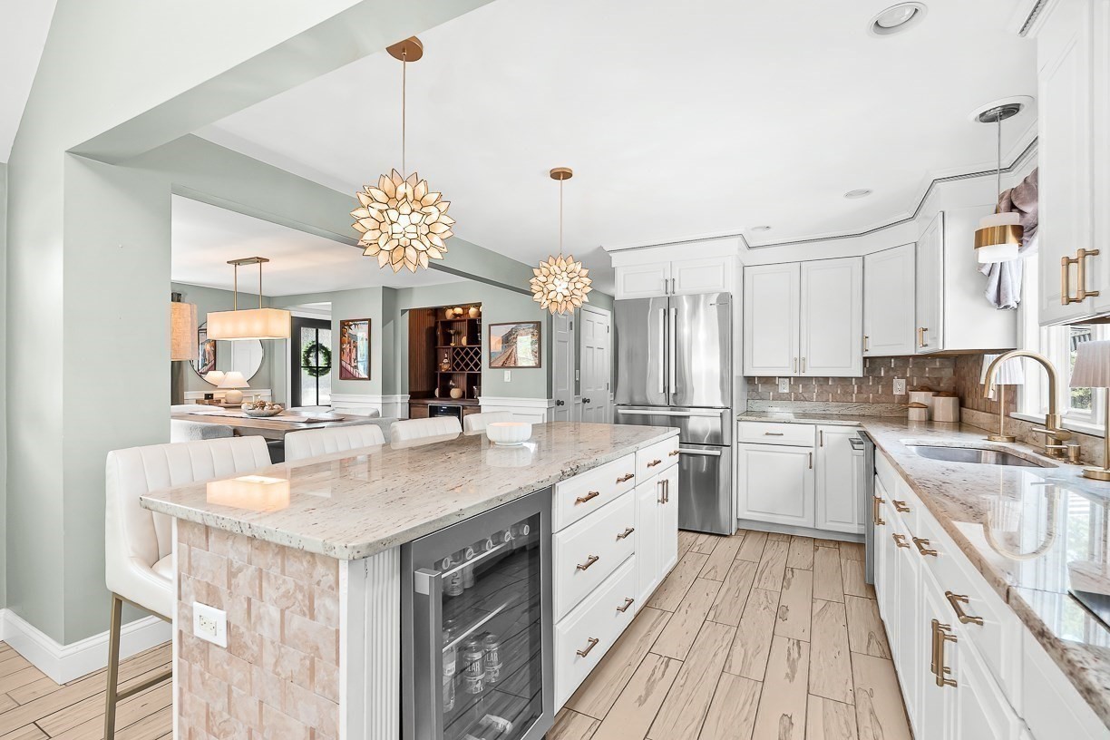50 Holland Street Property Photo 13