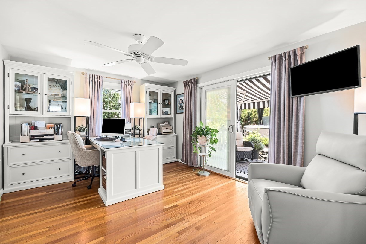 50 Holland Street Property Photo 22