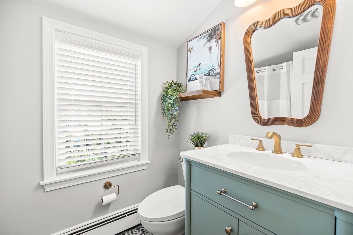 50 Holland Street Property Photo 23