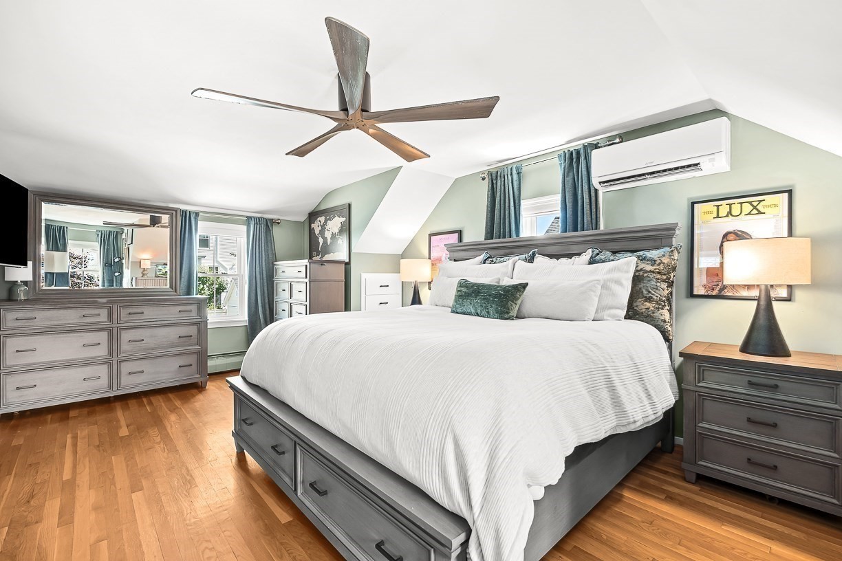 50 Holland Street Property Photo 29
