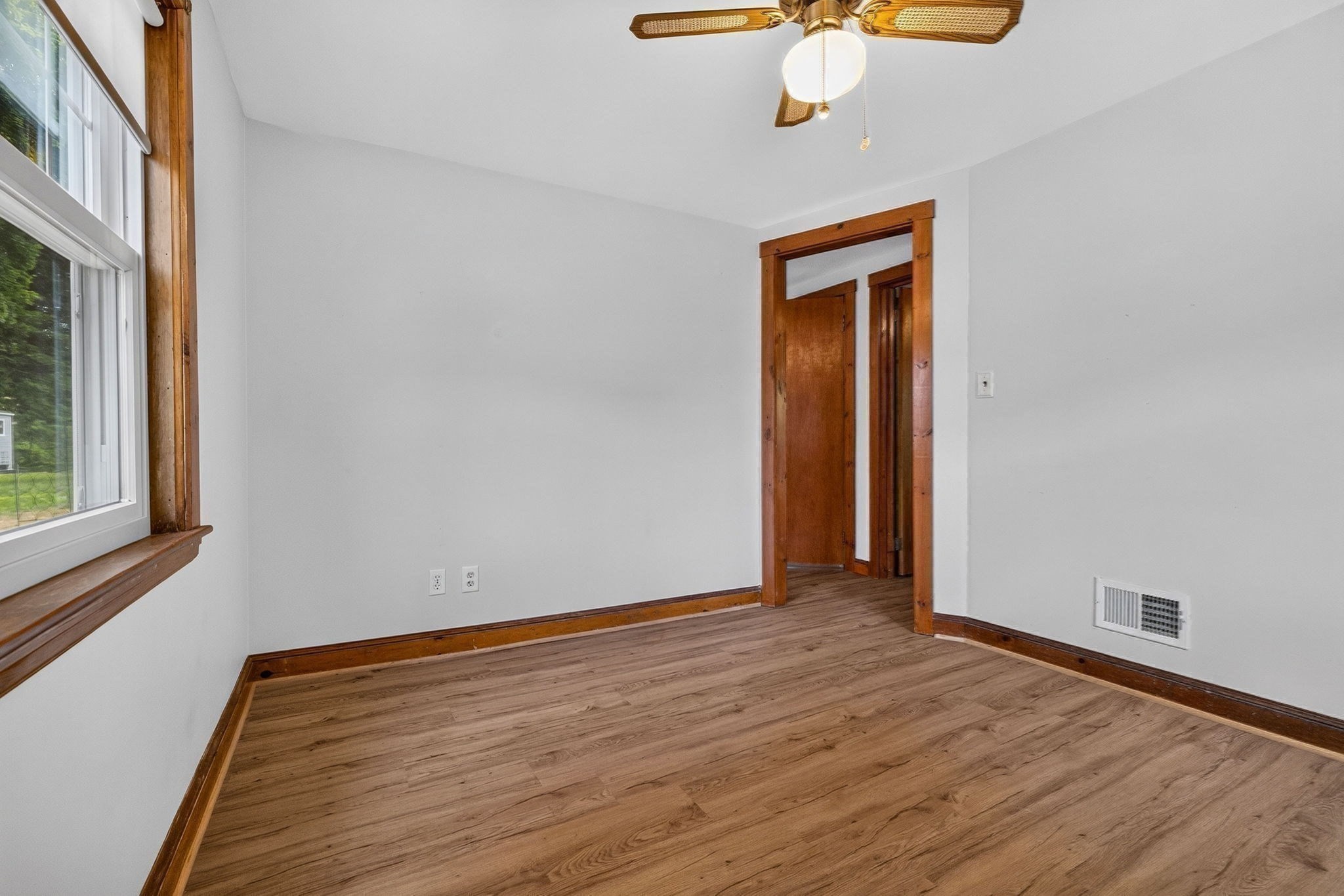 19 Springvale Ln Property Photo 10