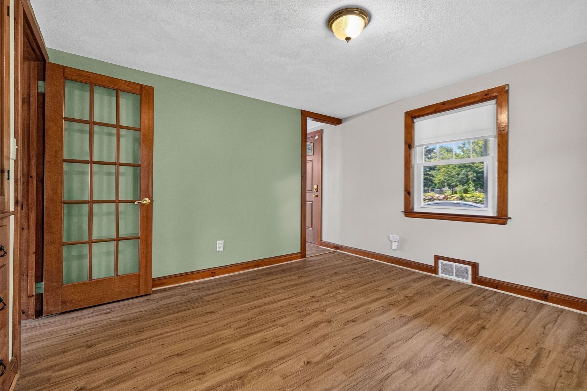 19 Springvale Ln Property Photo 12