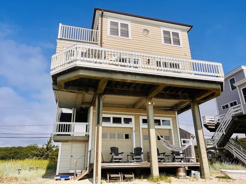 29 Cove Street Property Photo 4