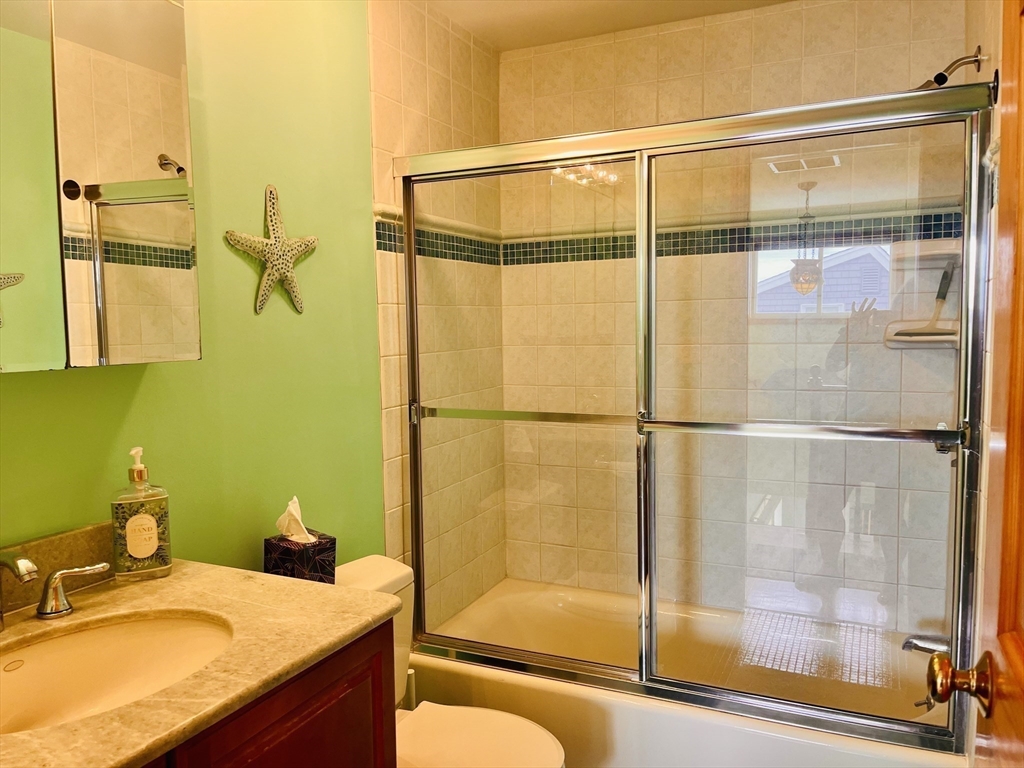 29 Cove Street Property Photo 11