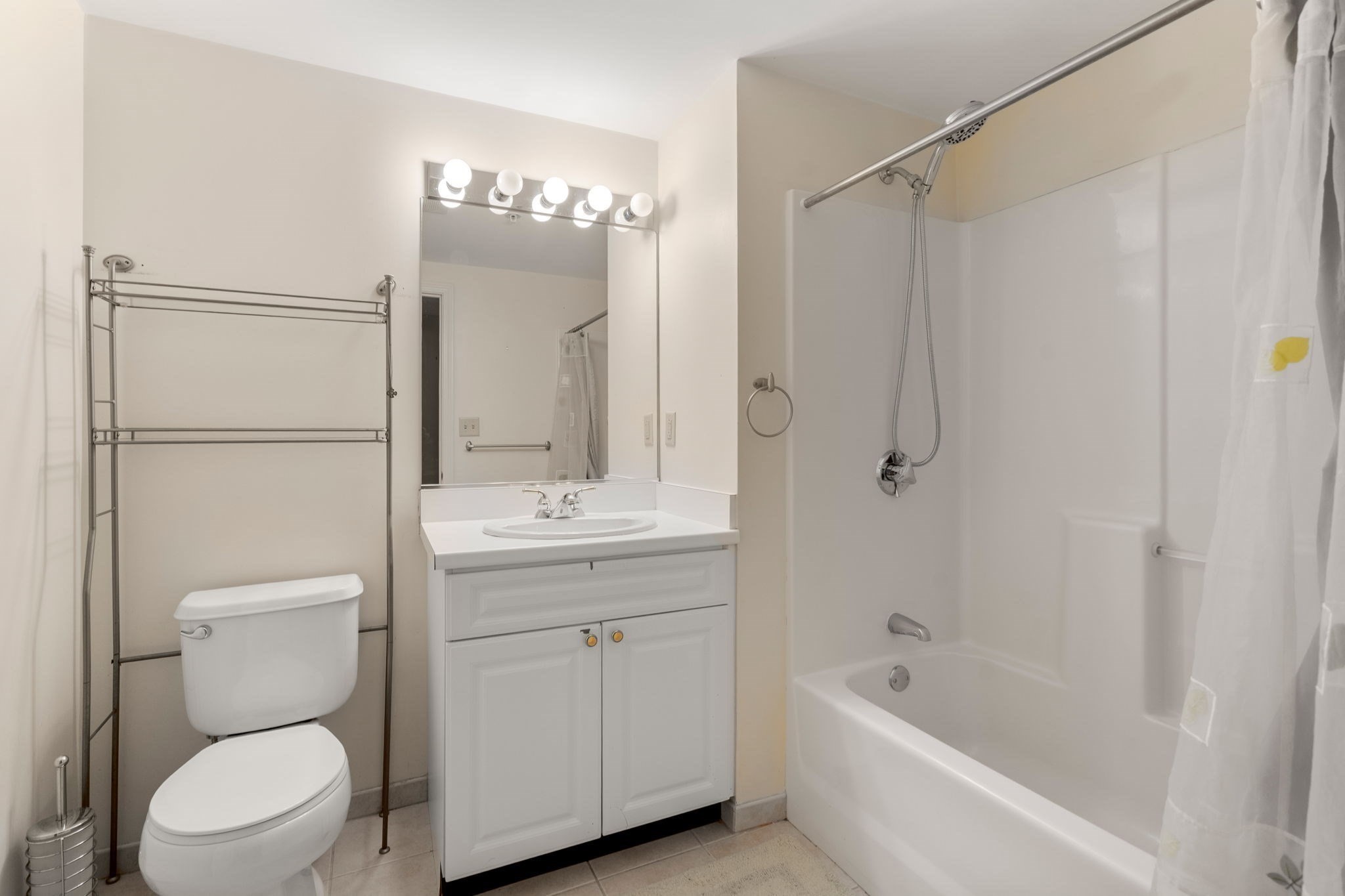 1 Nassau St # 1002 Property Photo 10