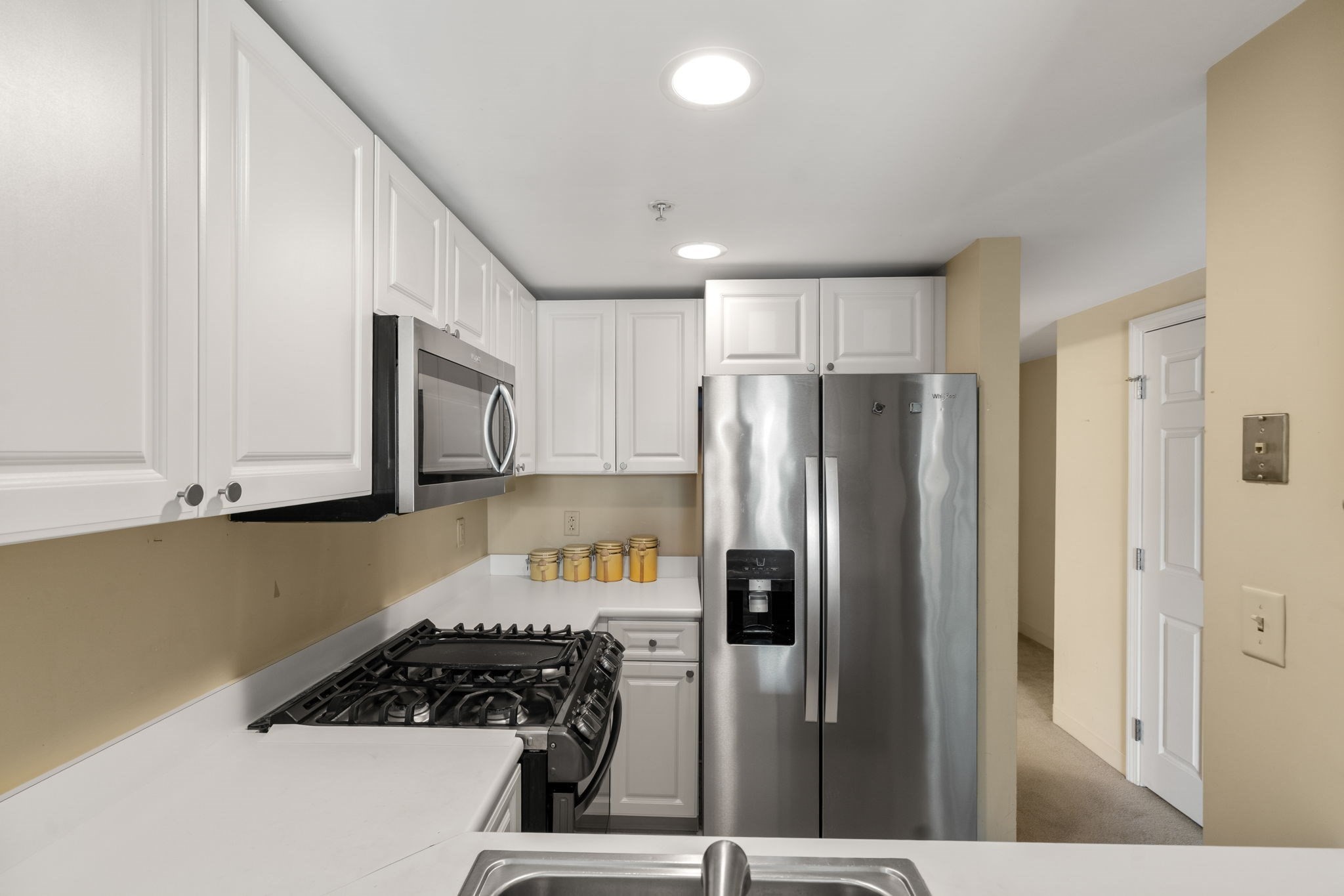1 Nassau St # 1002 Property Photo 11