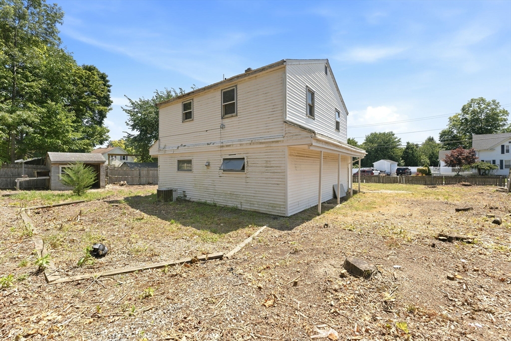 227 S Main St Property Photo 3