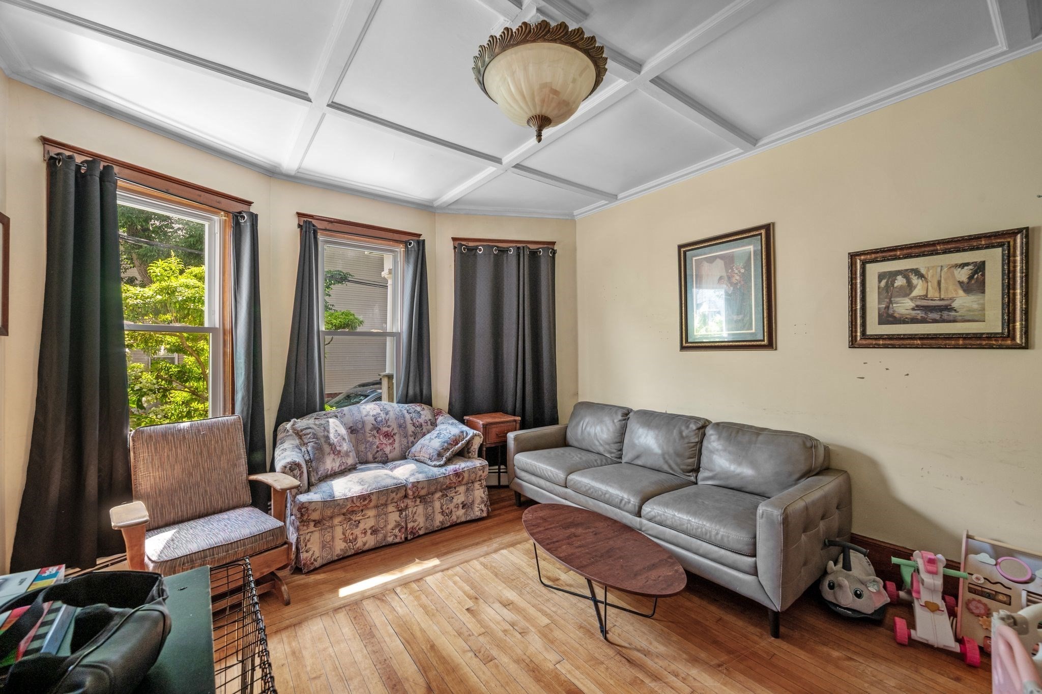 2 Mace Pl Property Photo 3