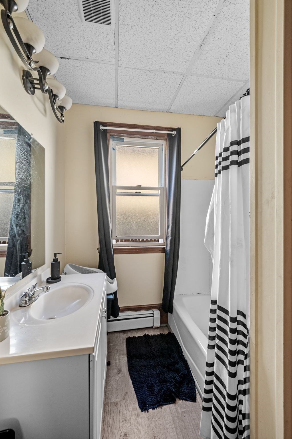 2 Mace Pl Property Photo 9