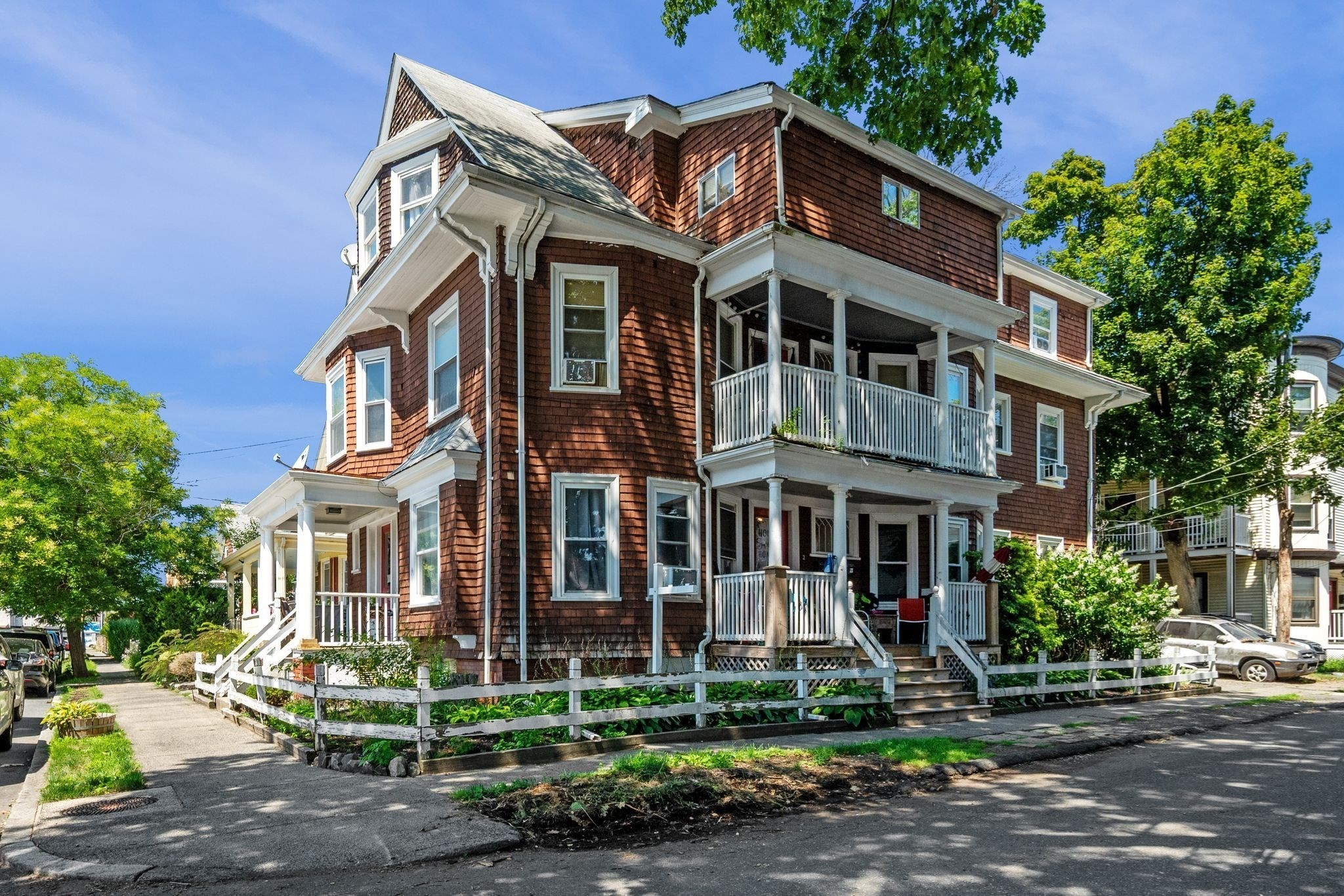 2 Mace Pl Property Photo 19