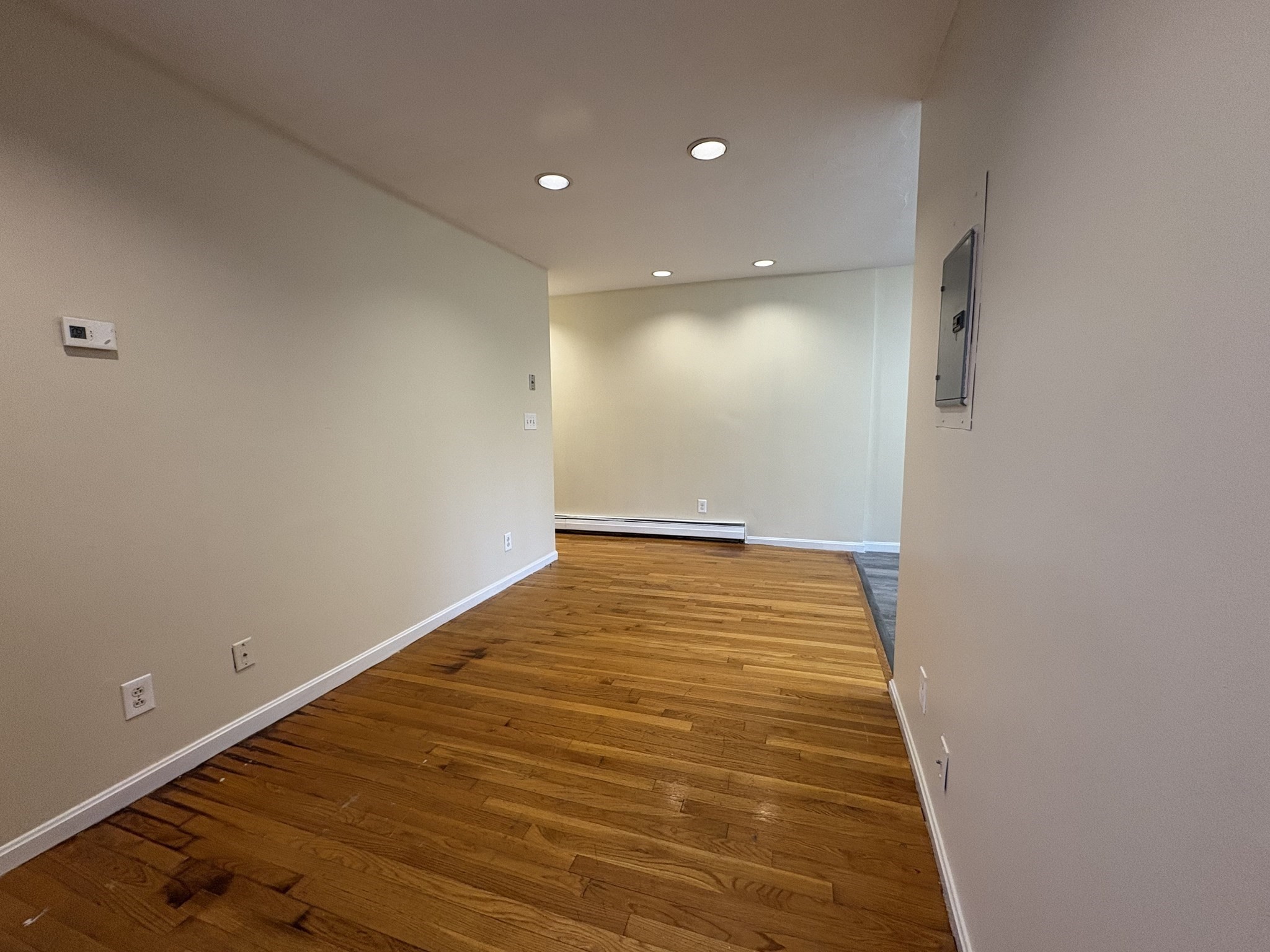 6 Northey # 3 Property Photo 2