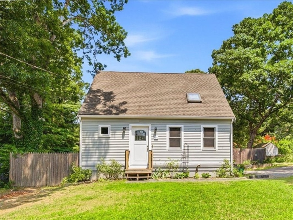 100 Park Ave Property Photo 1