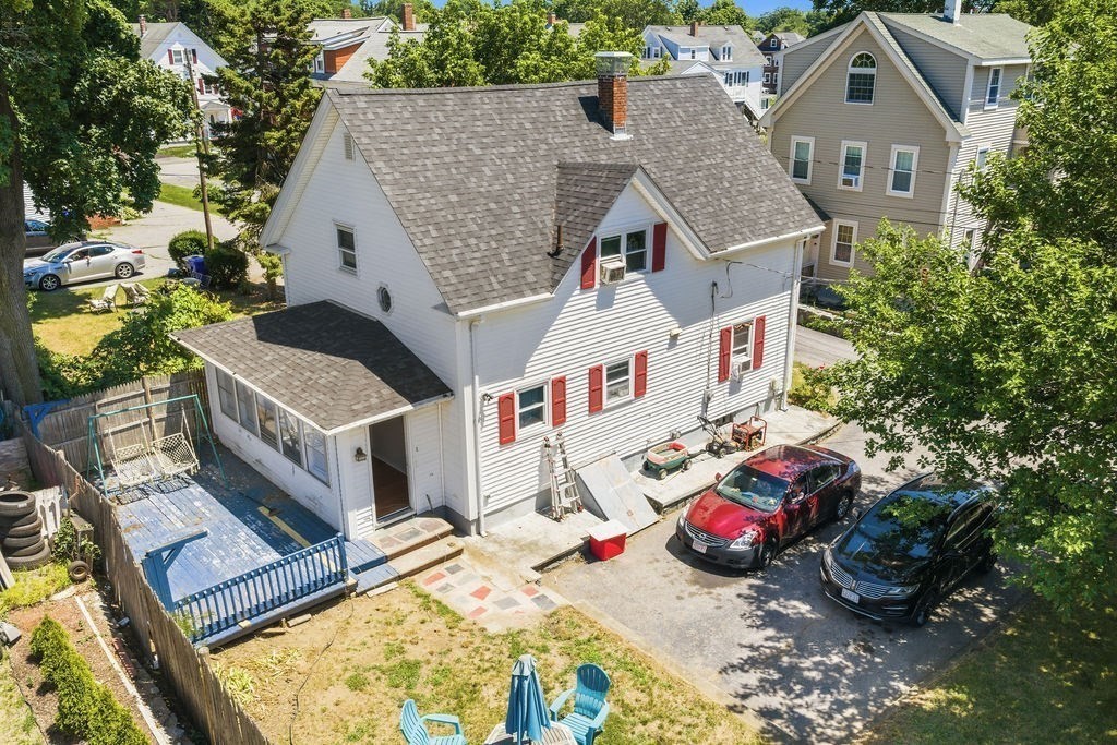 7 Woodwards Ln Property Photo 2