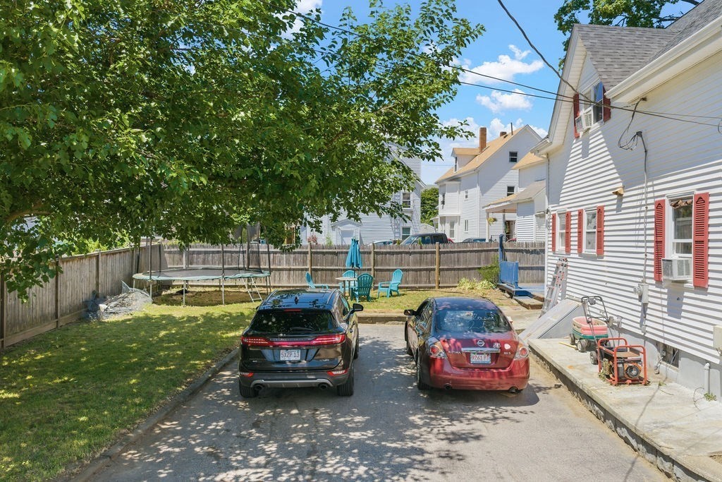 7 Woodwards Ln Property Photo 3