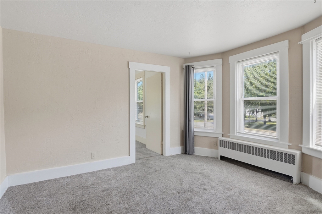 28 Worcester Road Property Photo 10