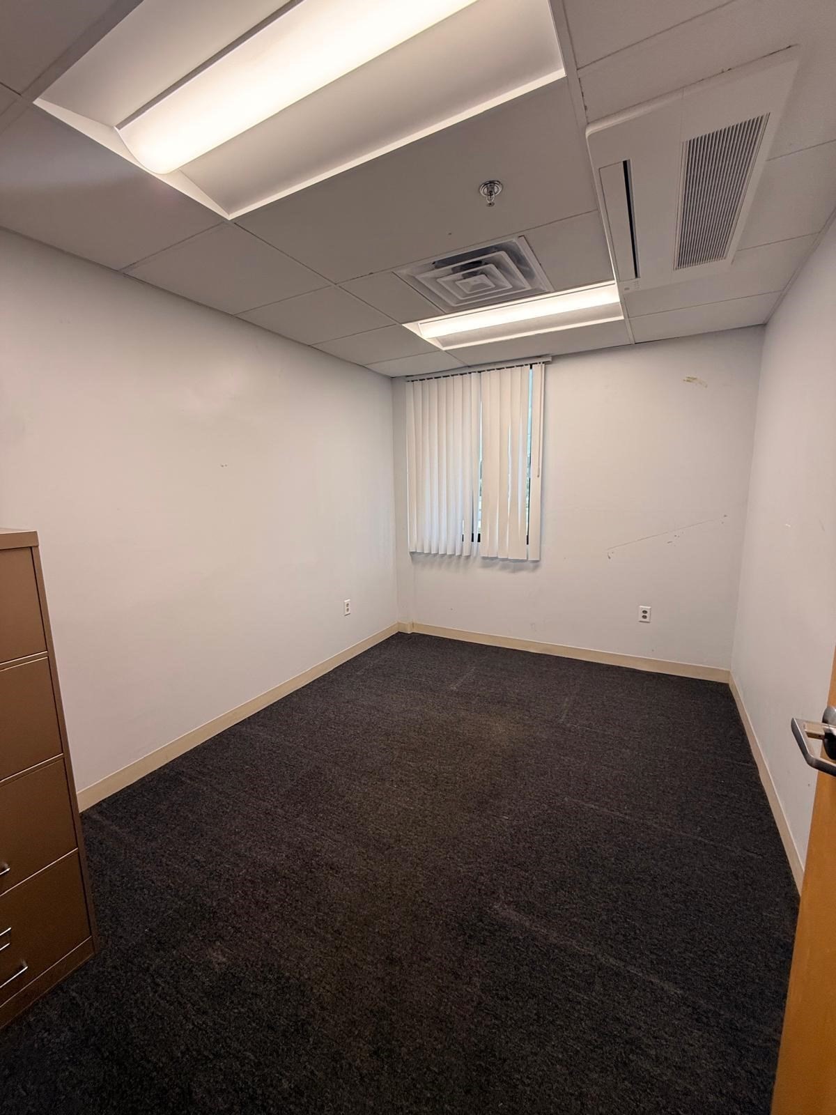 1 R Newbury # 405 Property Photo 5