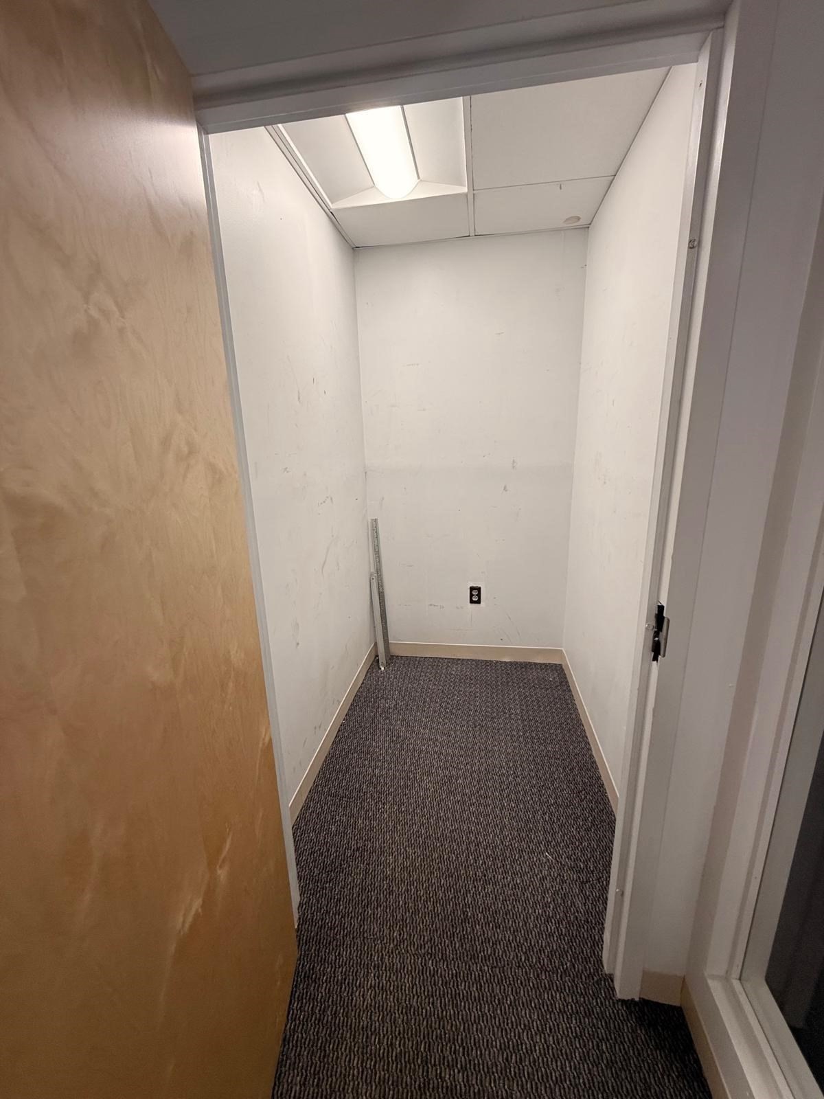 1 R Newbury # 405 Property Photo 12