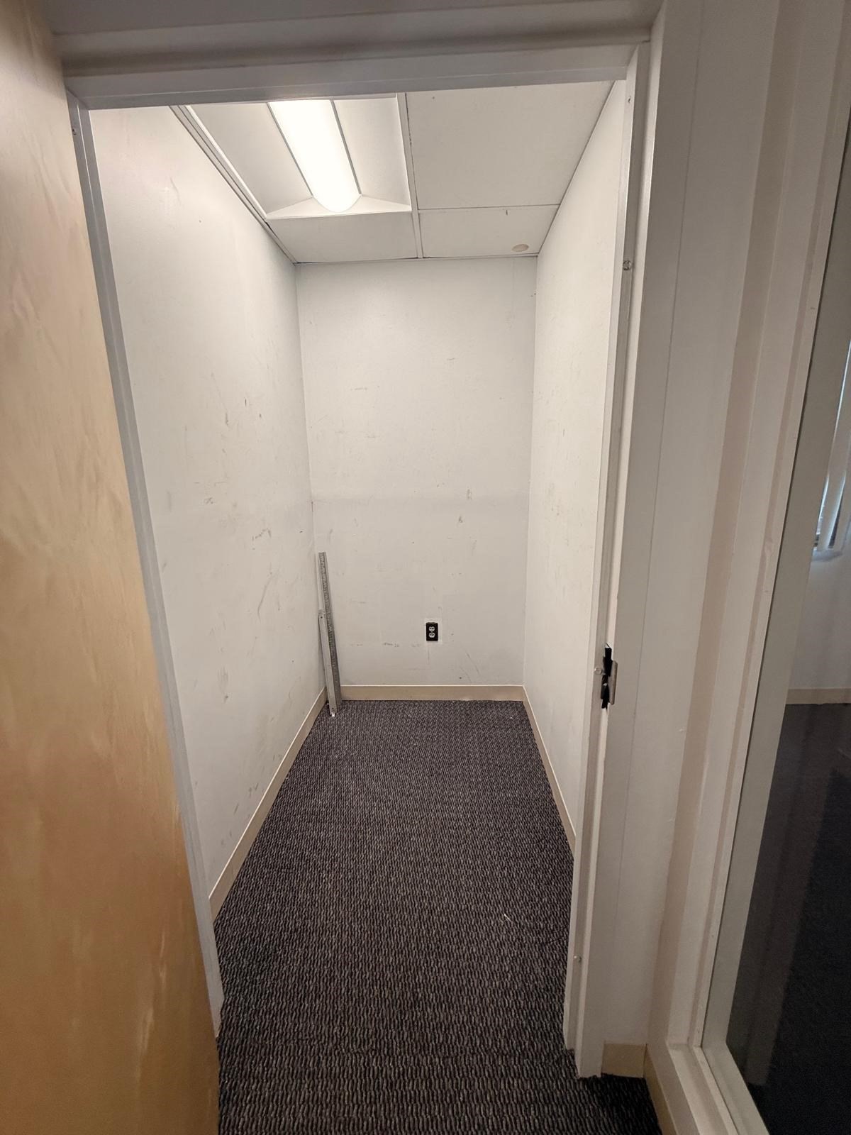 1 R Newbury # 405 Property Photo 13