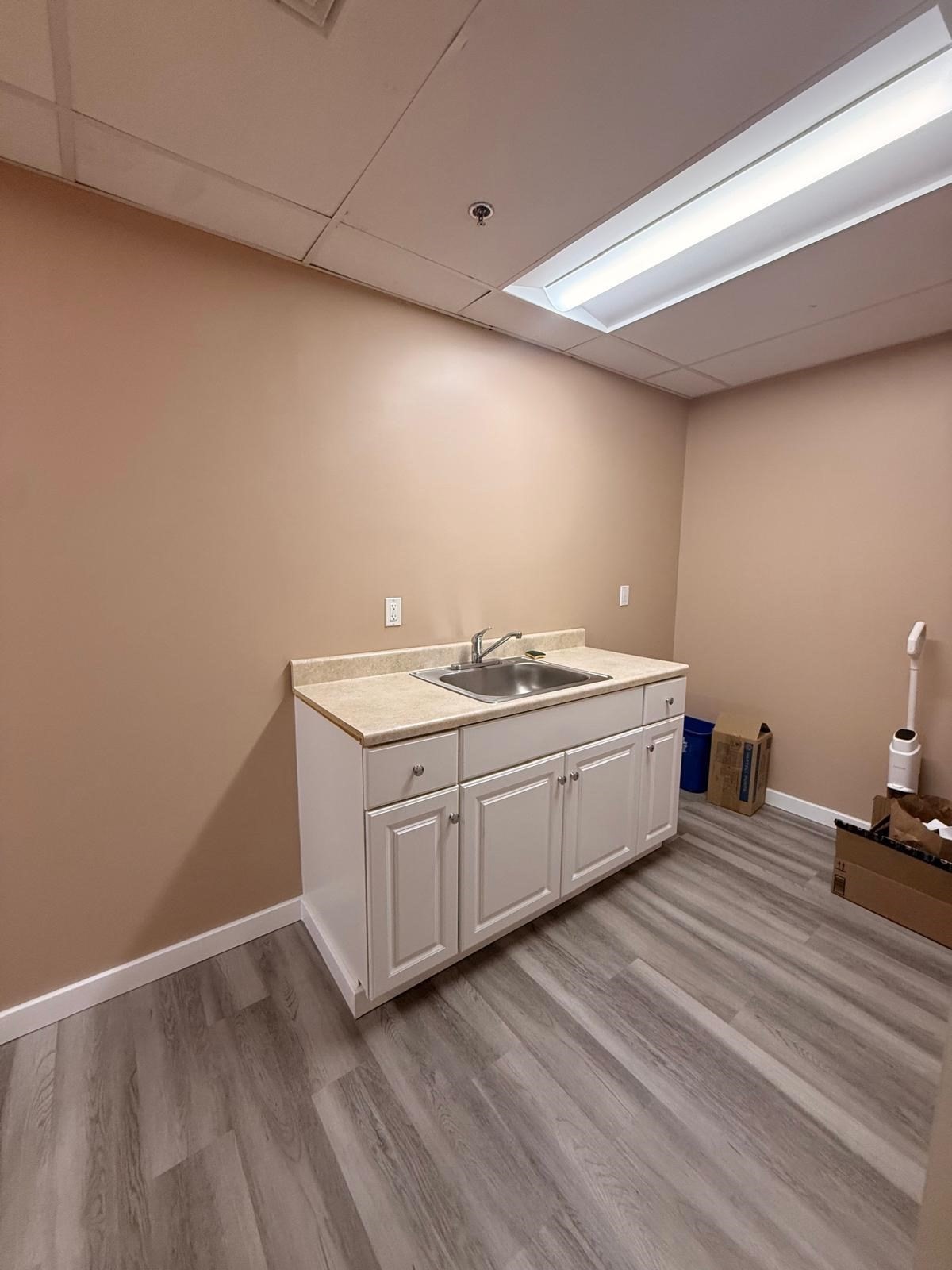 1 R Newbury # 405 Property Photo 19