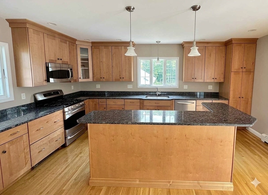 68 White Street Property Photo 5