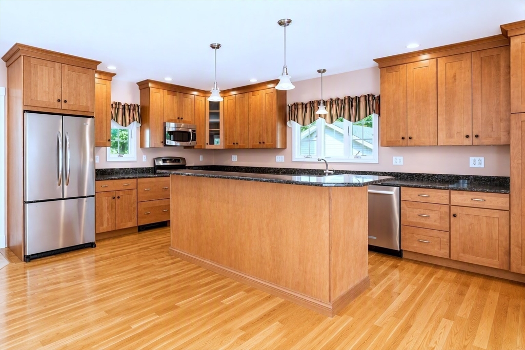 68 White Street Property Photo 6