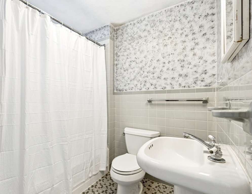 68 White Street Property Photo 23