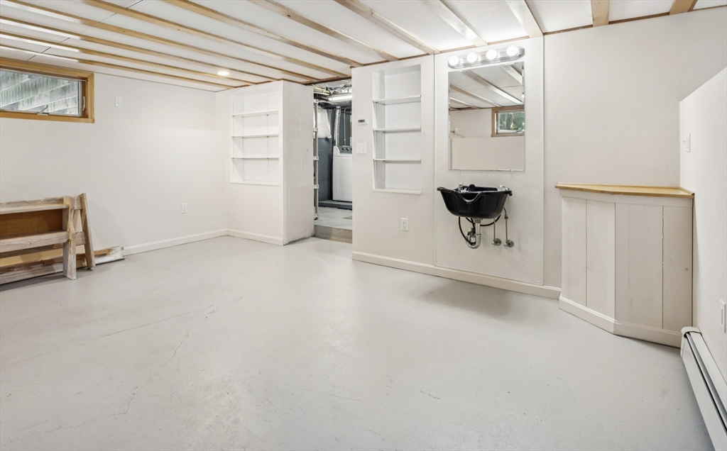 68 White Street Property Photo 27