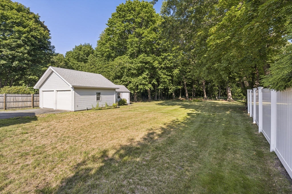 68 White Street Property Photo 31