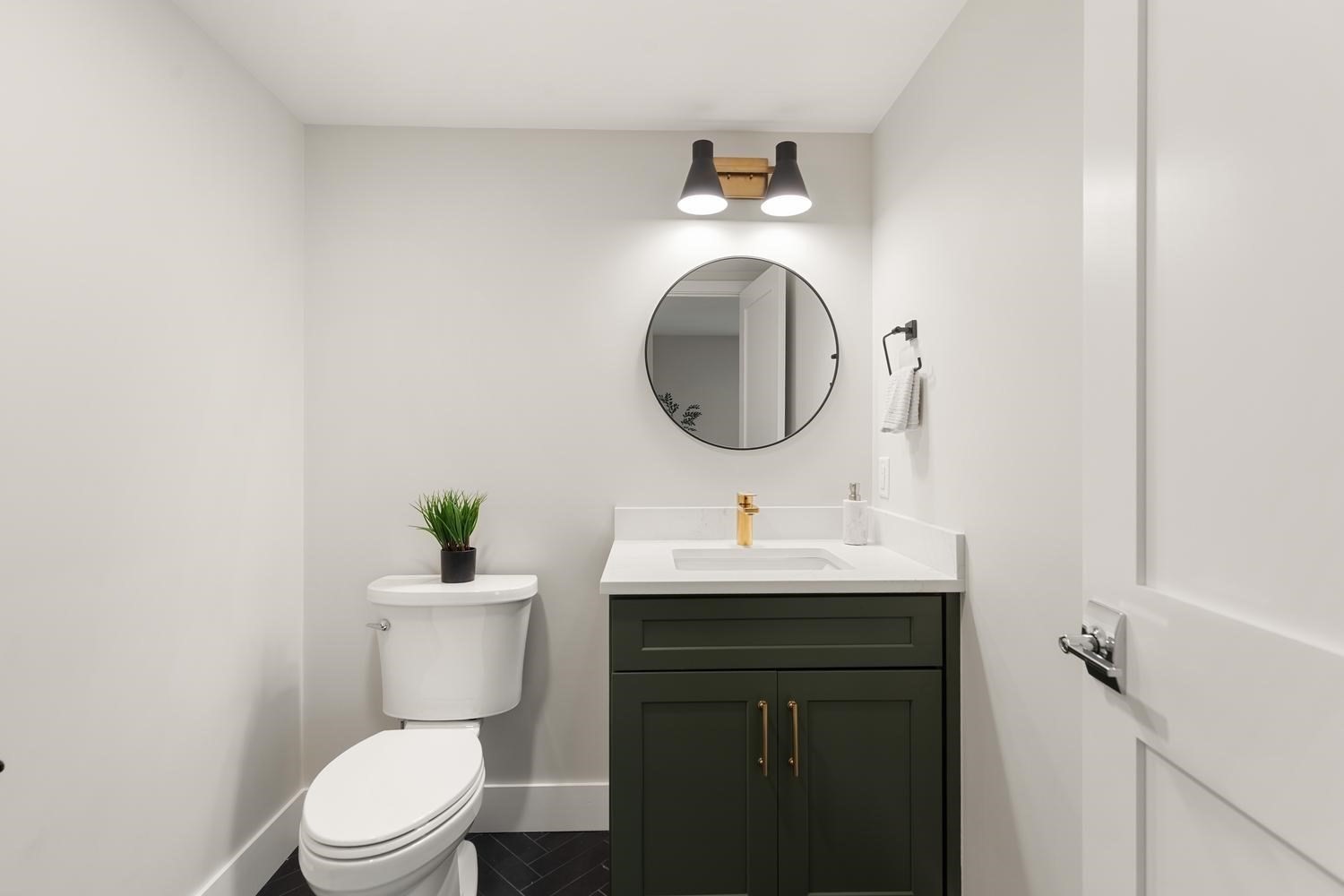 30 Calvin St Property Photo 32