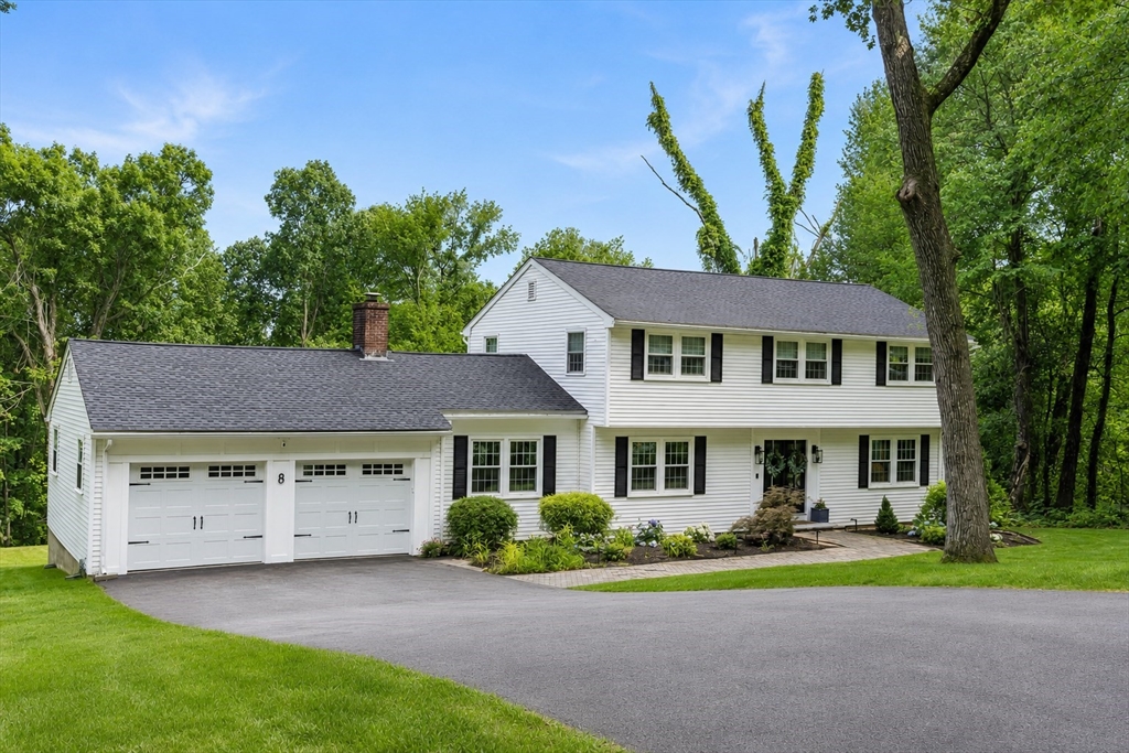 8 Bantry Road Property Photo 1