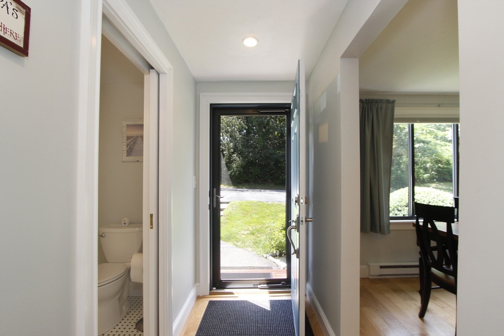 52 Court Way # 52 Property Photo 7
