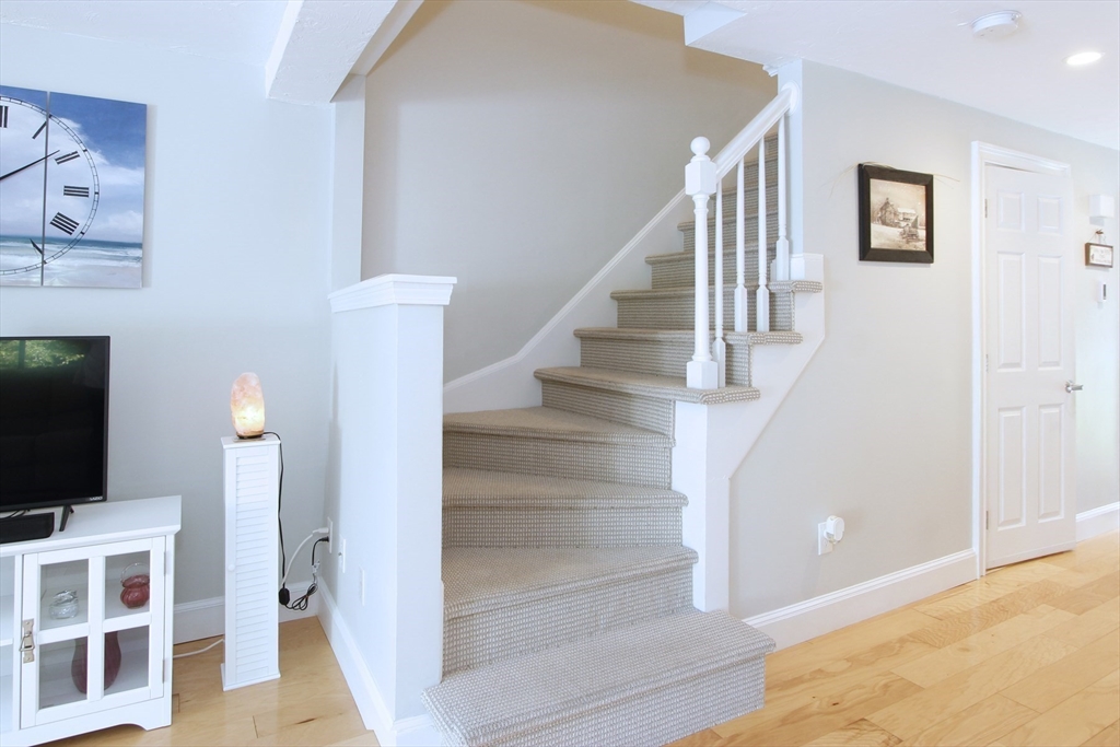 52 Court Way # 52 Property Photo 14