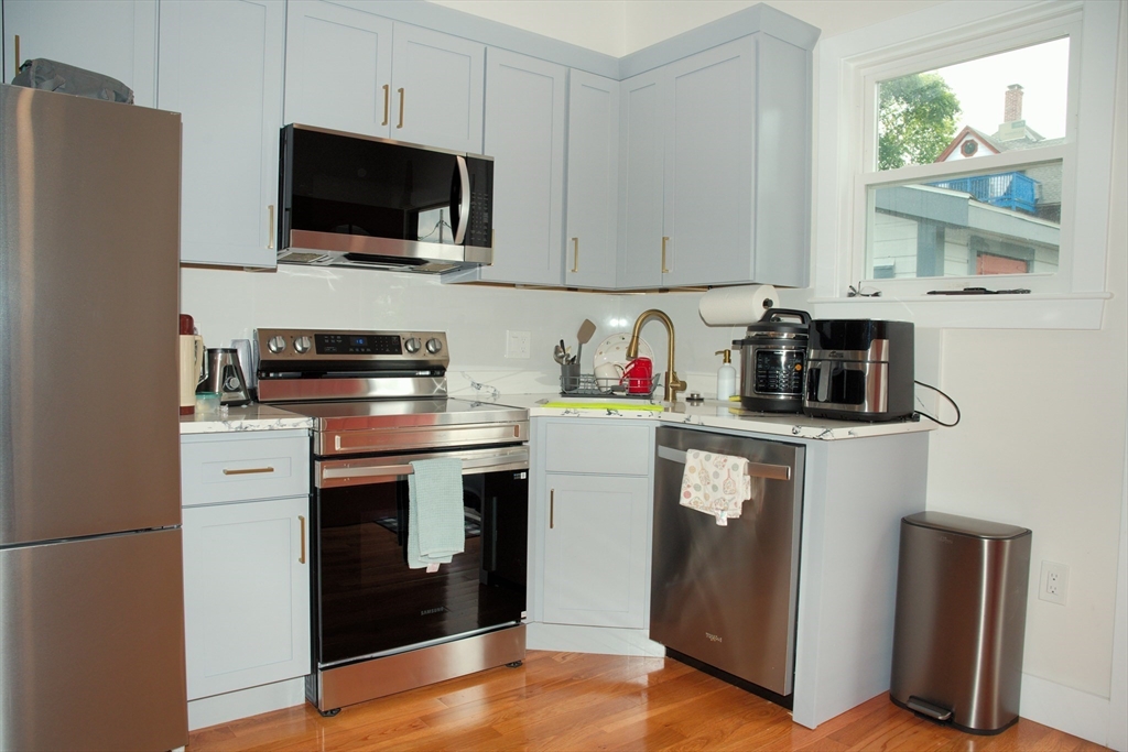 5 Walnut Avenue # 2 Property Photo 5